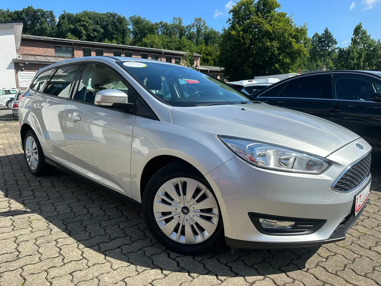Ford Focus 1.0 AUTOMATIK+NAVI+KLIMA+SHZ+PDC+EURO 6 Argent - 2