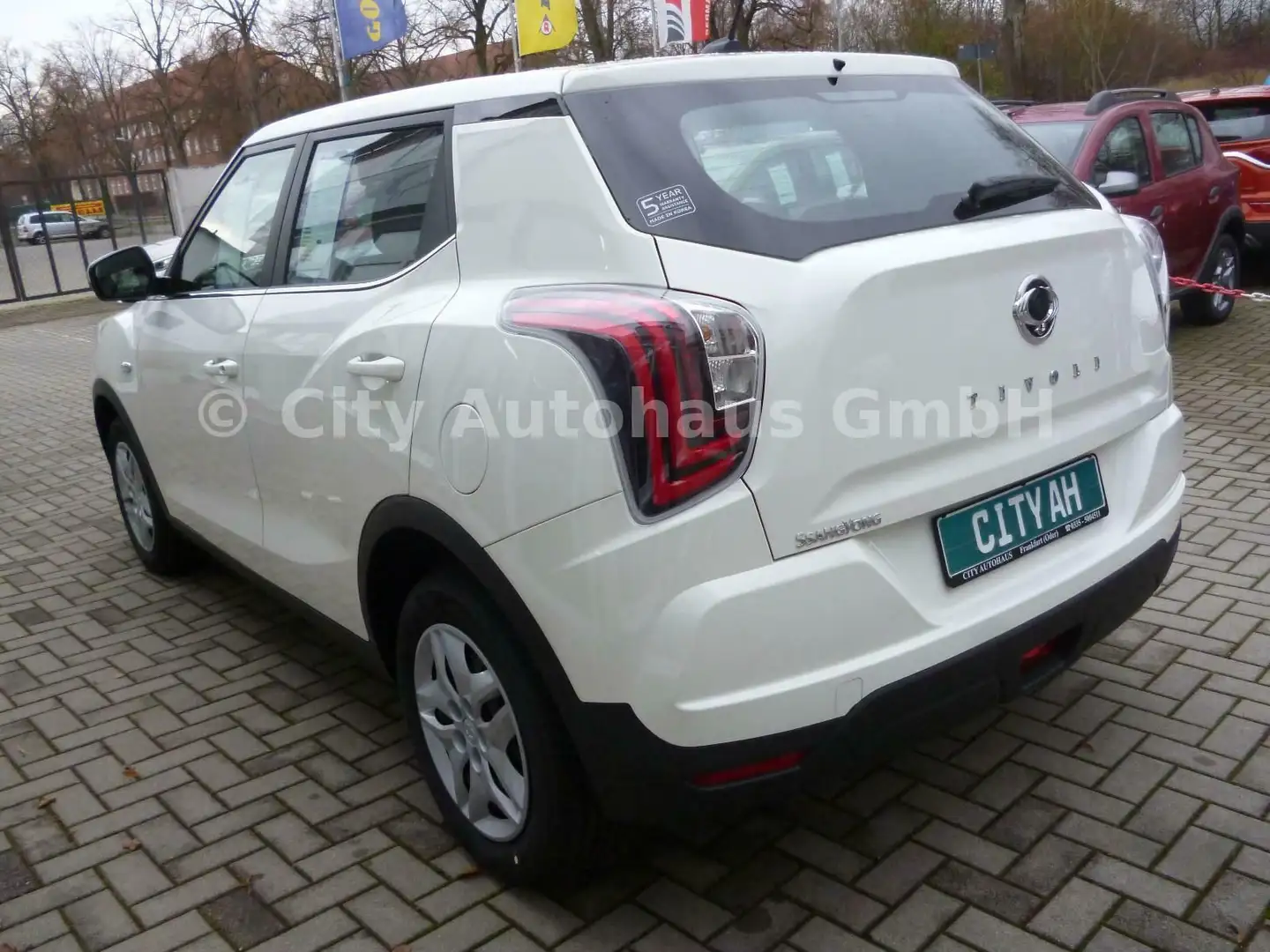 SsangYong Tivoli TIVOLI 2WD CRYSTAL KLIMA ZV RadioDAB Winterräder Alb - 2