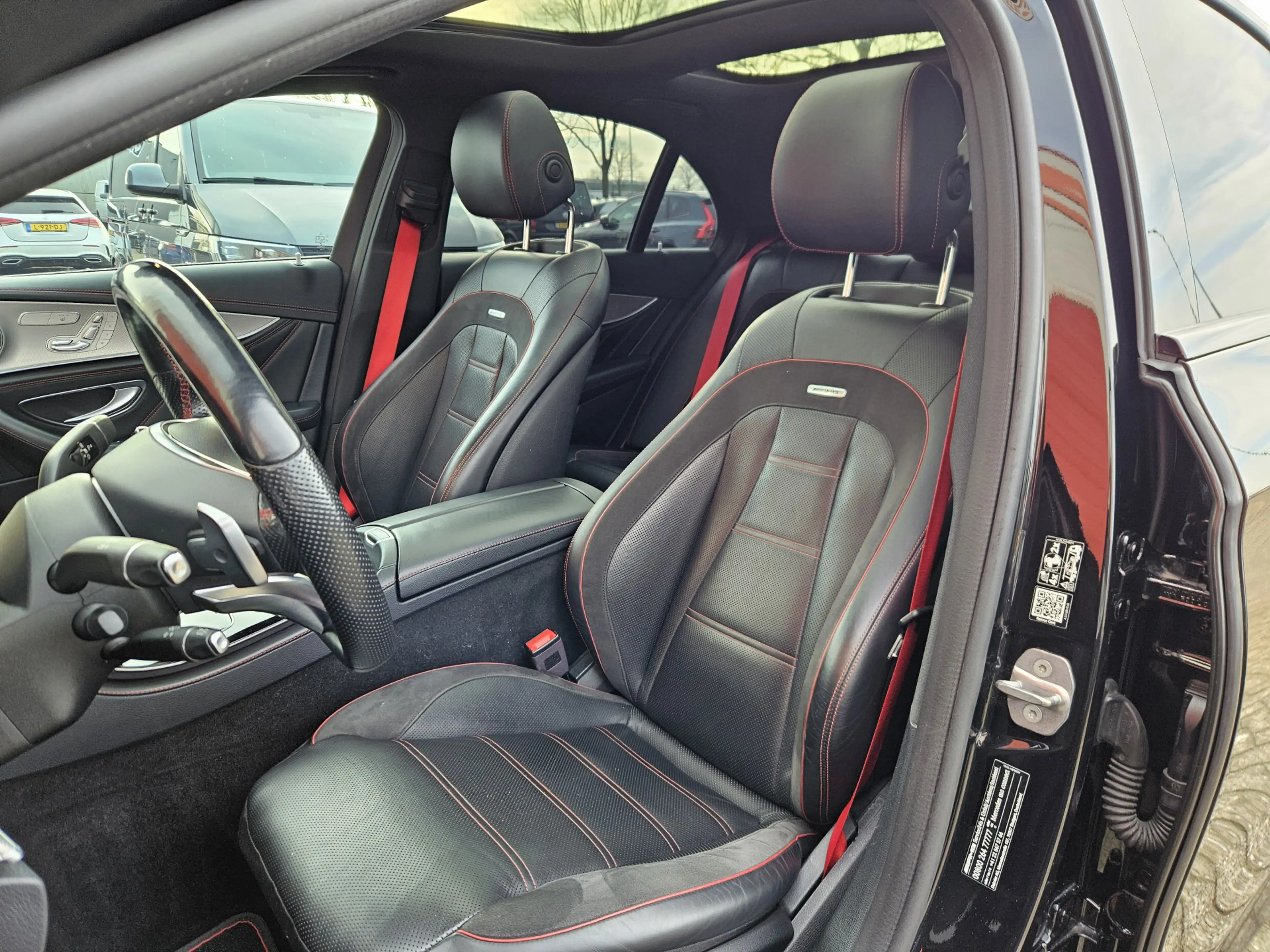 Mercedes-Benz E 43 AMG 4Matic | Pano | ACC | Burmester — photo 9