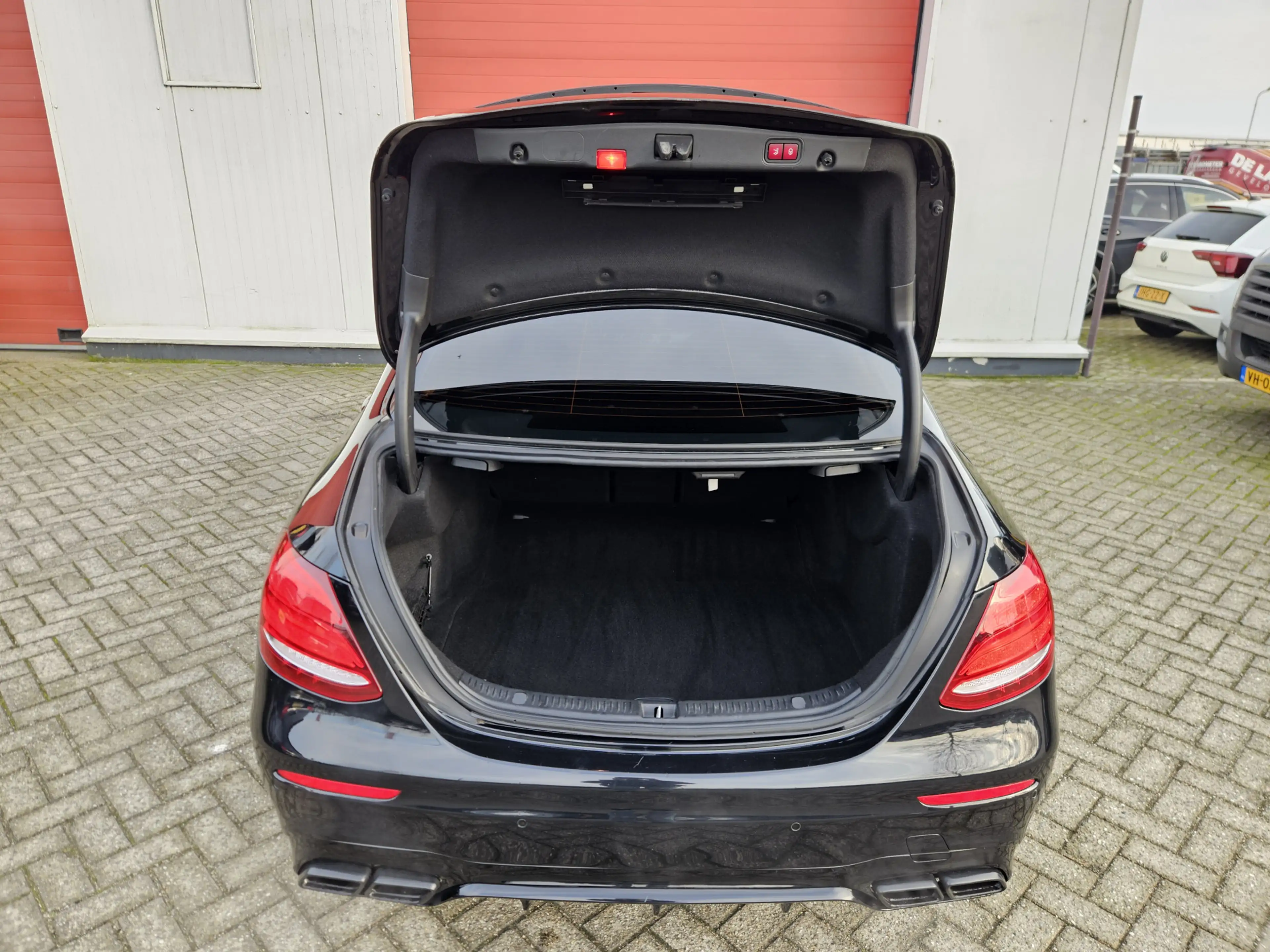 Mercedes-Benz E 43 AMG 4Matic | Pano | ACC | Burmester — photo 31