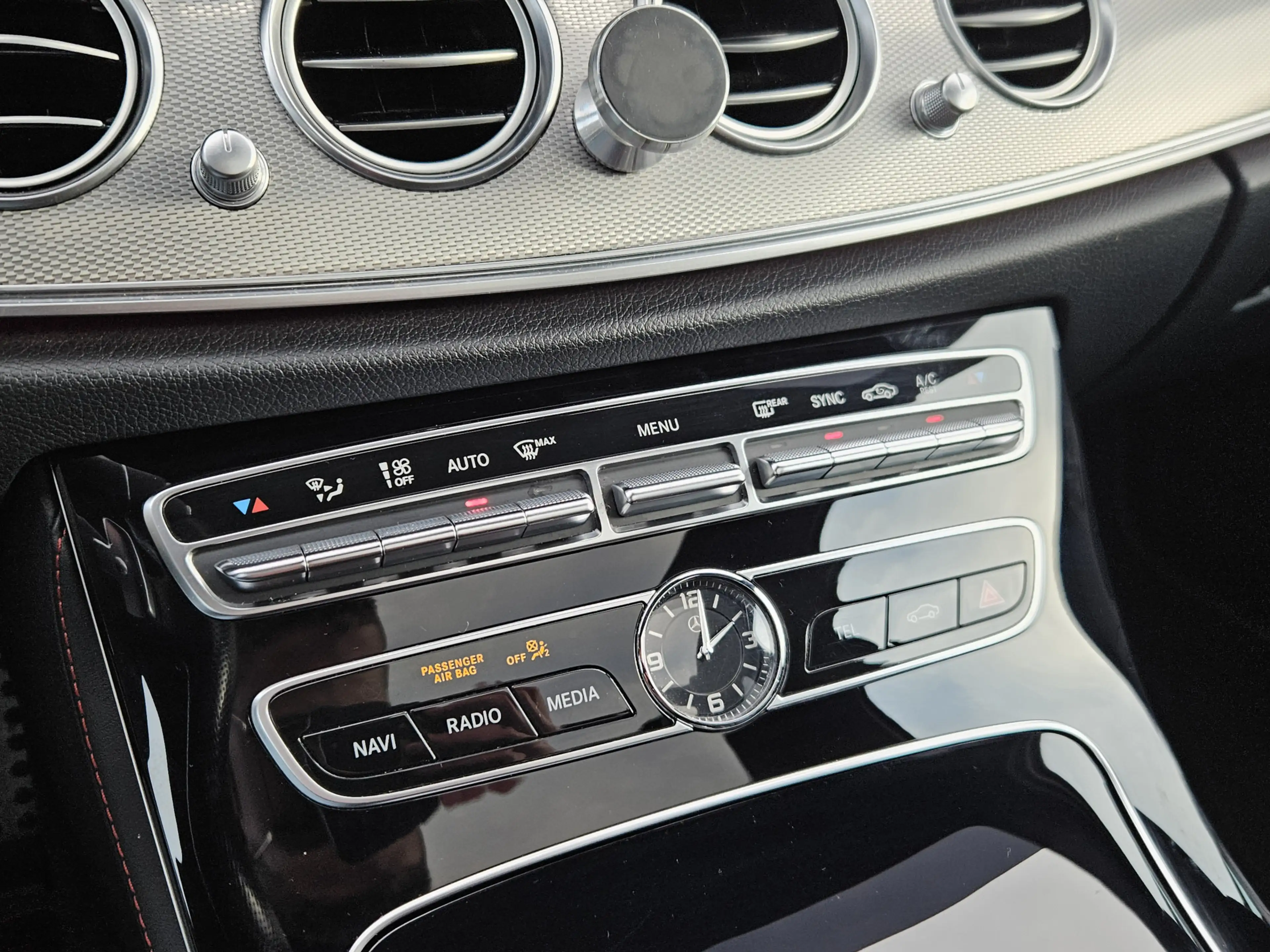 Mercedes-Benz E 43 AMG 4Matic | Pano | ACC | Burmester — photo 18