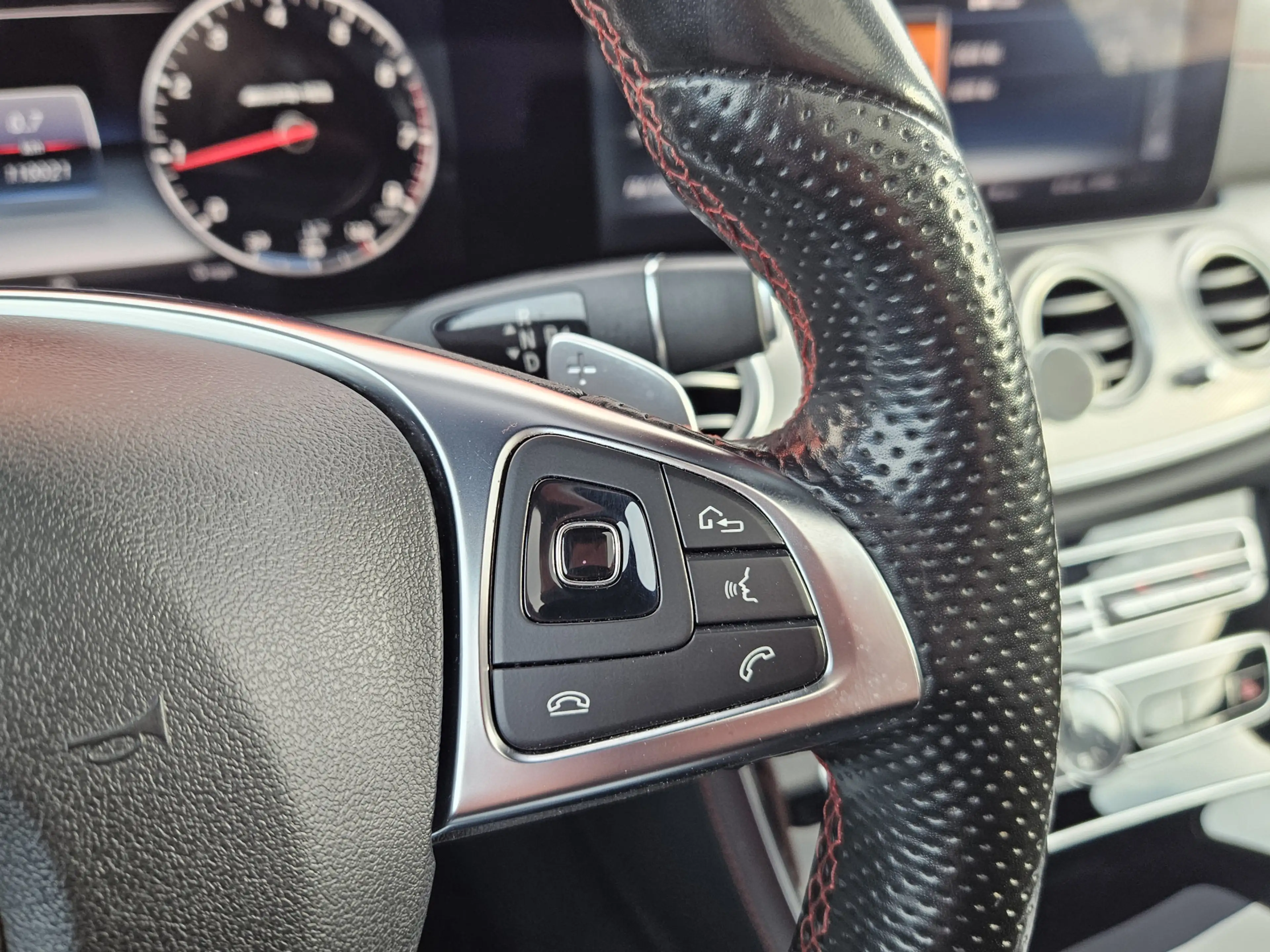 Mercedes-Benz E 43 AMG 4Matic | Pano | ACC | Burmester — photo 15