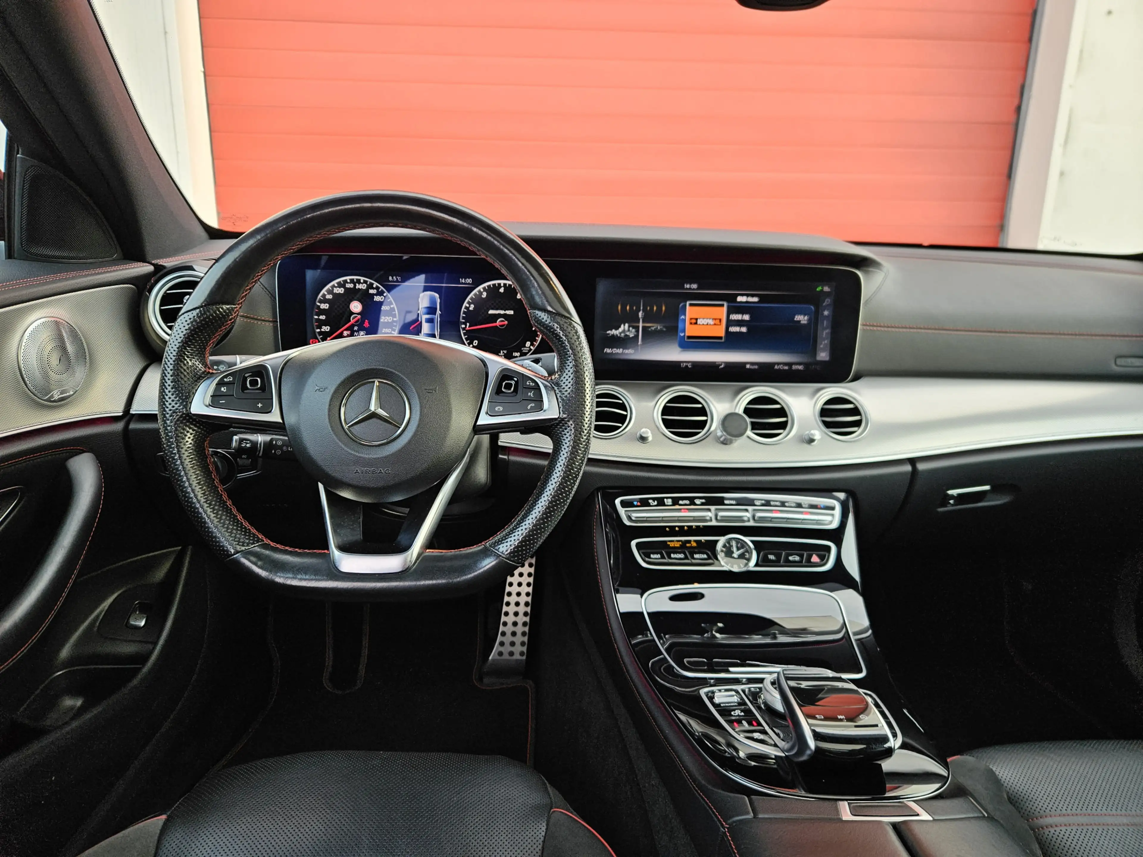 Mercedes-Benz E 43 AMG 4Matic | Pano | ACC | Burmester — photo 13