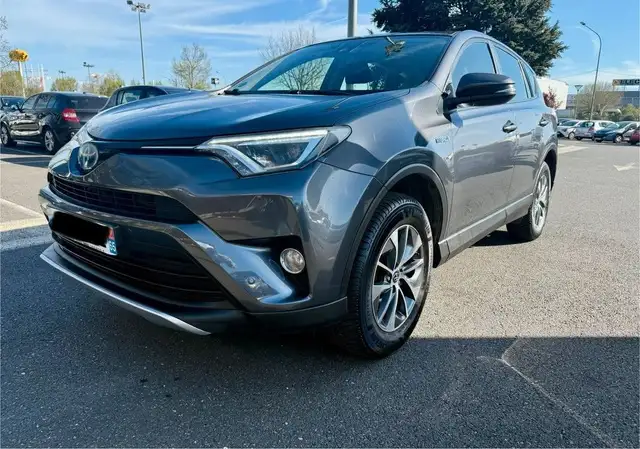 Toyota RAV 4 hybride 197ch awd lounge suivi complet