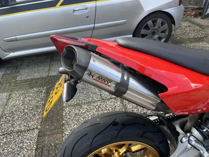 Aprilia Dorsoduro - foto 7