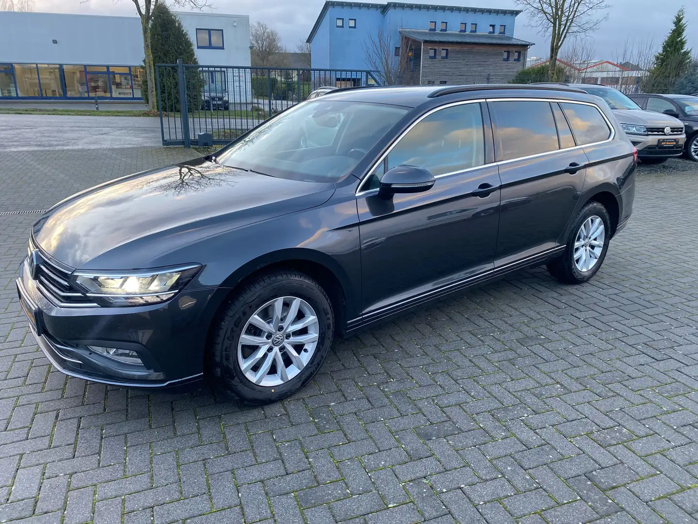 Volkswagen Passat Variant Business. LED Xenon.Camera. ACC.Climatronic Gris - 1
