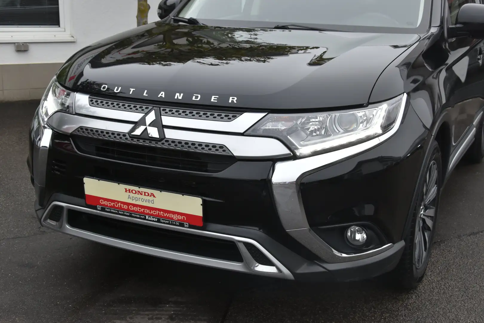 Mitsubishi Outlander Diamant Edition+ 2WD*Automatik*SHZ*Klimaauto. Negro - 2