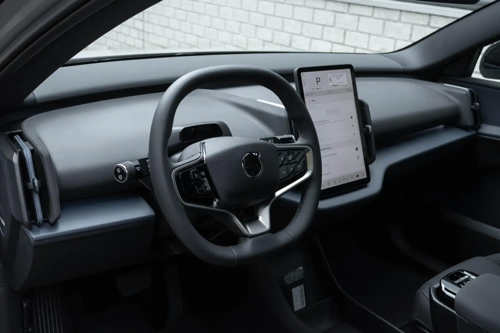Volvo EX30 Cross Country Twin Motor Performance Ultra 69 kWh Gris - 2