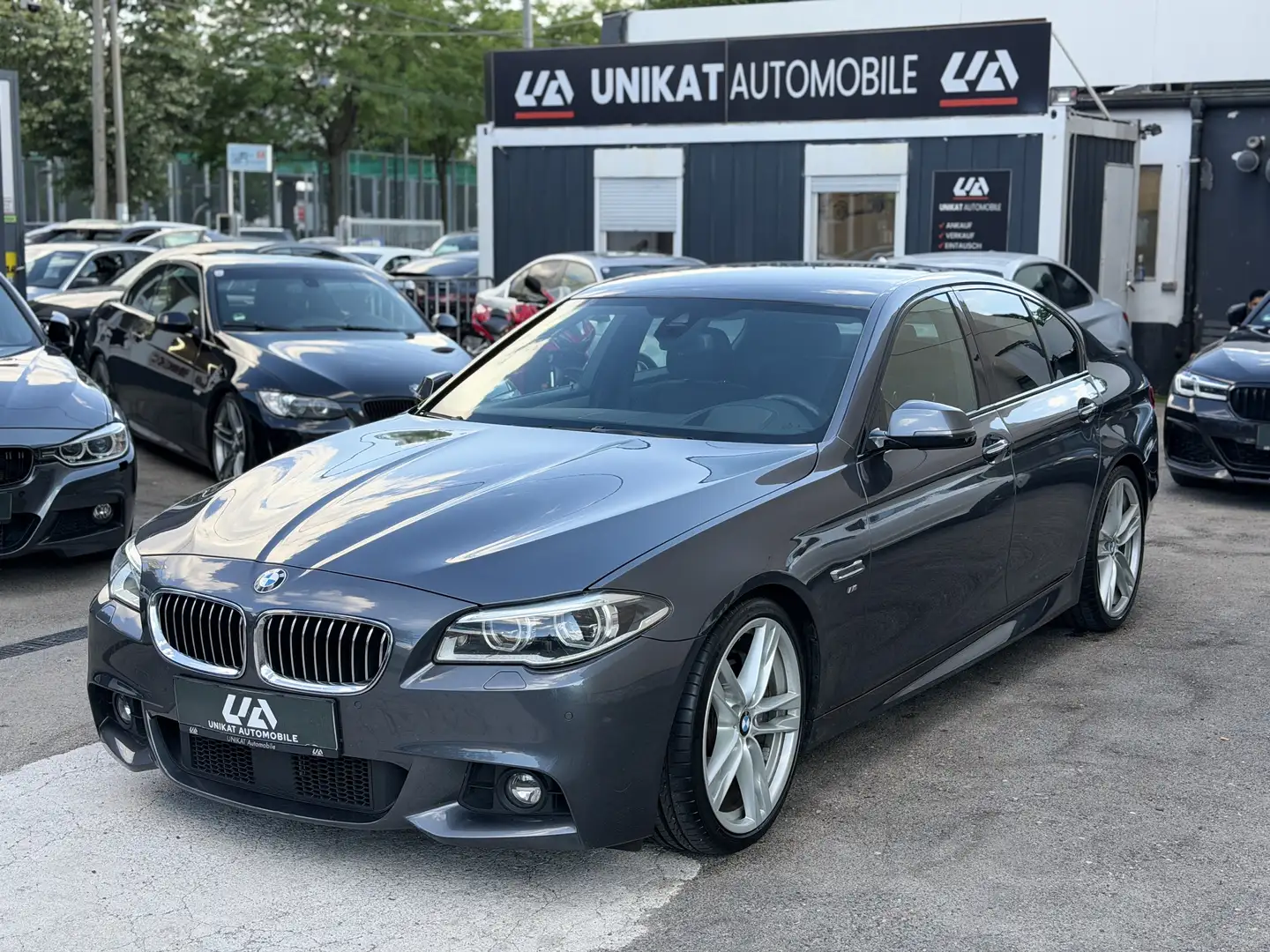 BMW 530 530d M *SZH*ACC*ADAPTIVE LED*HUD* Grau - 1
