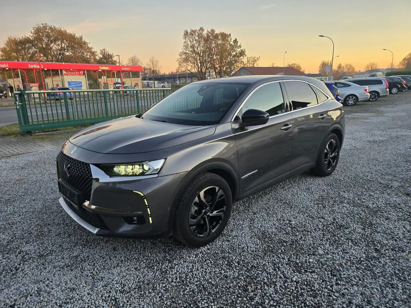 DS Automobiles DS 7 Crossback DS 7 Crossback Be Chic Grau - 1