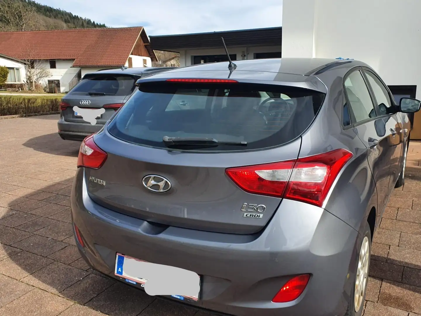 Hyundai i30 1,4 CRDi Europe Grau - 2