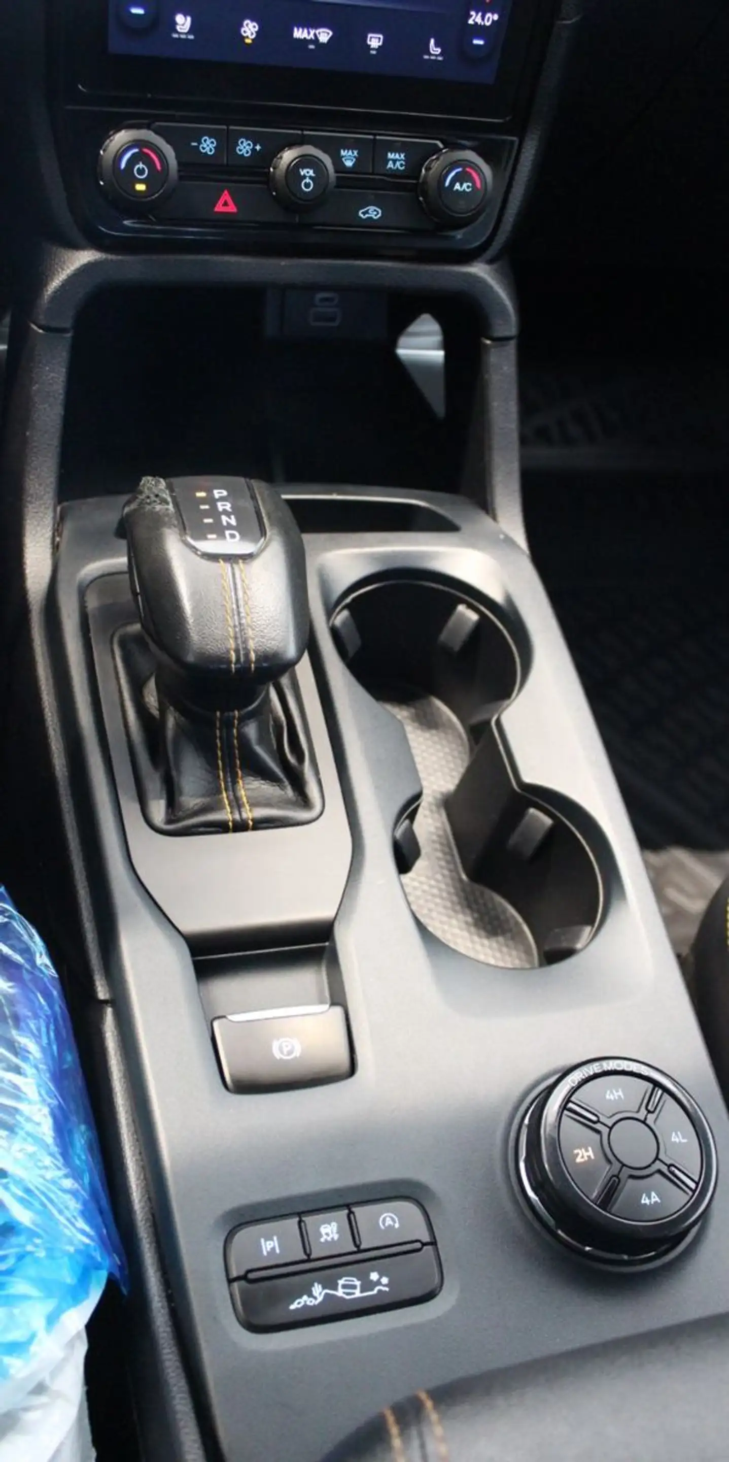 Ford Ranger Wildtrak DoKa *AHK*Leder*360°*Navi*LED — photo 8