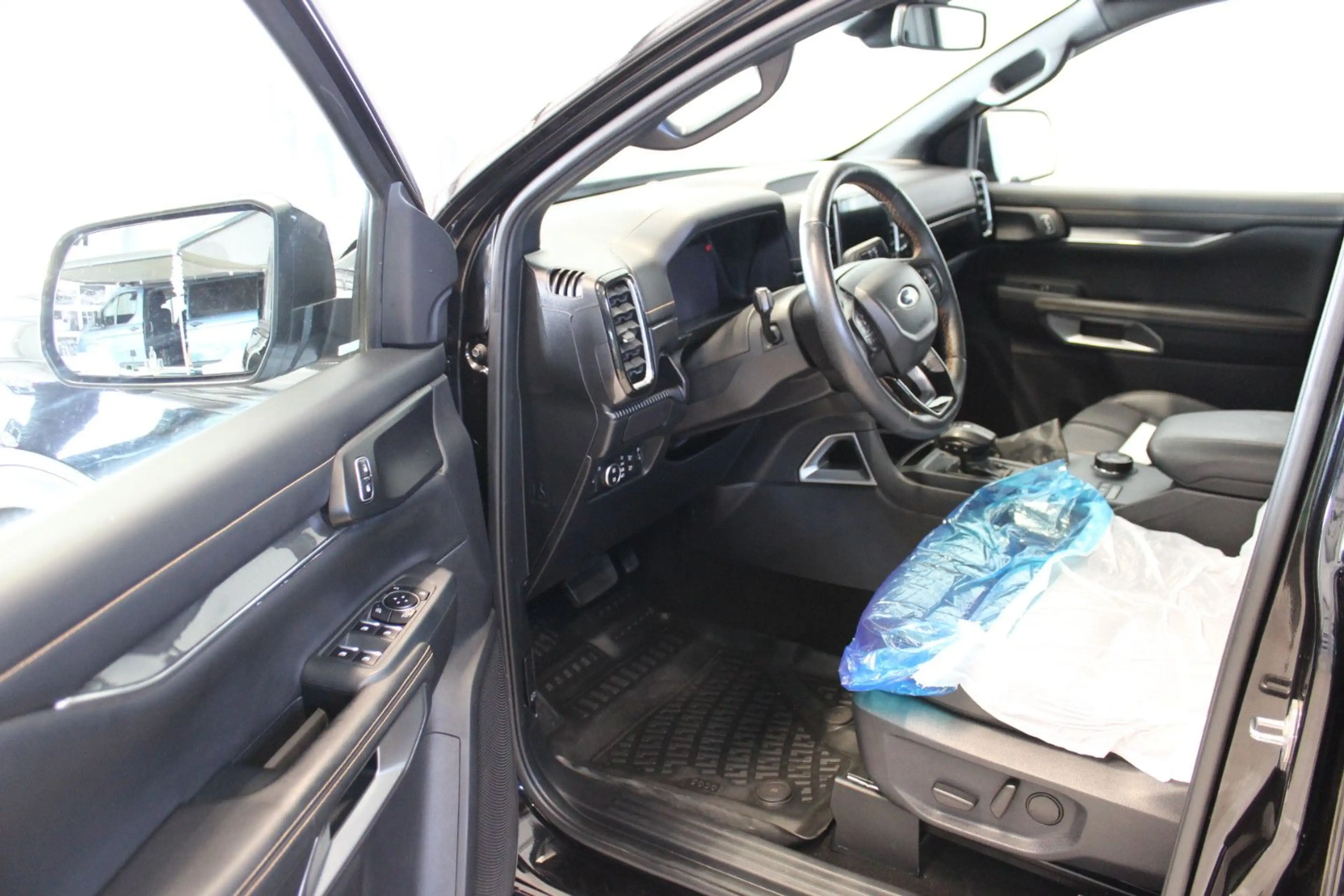 Ford Ranger Wildtrak DoKa *AHK*Leder*360°*Navi*LED — photo 3