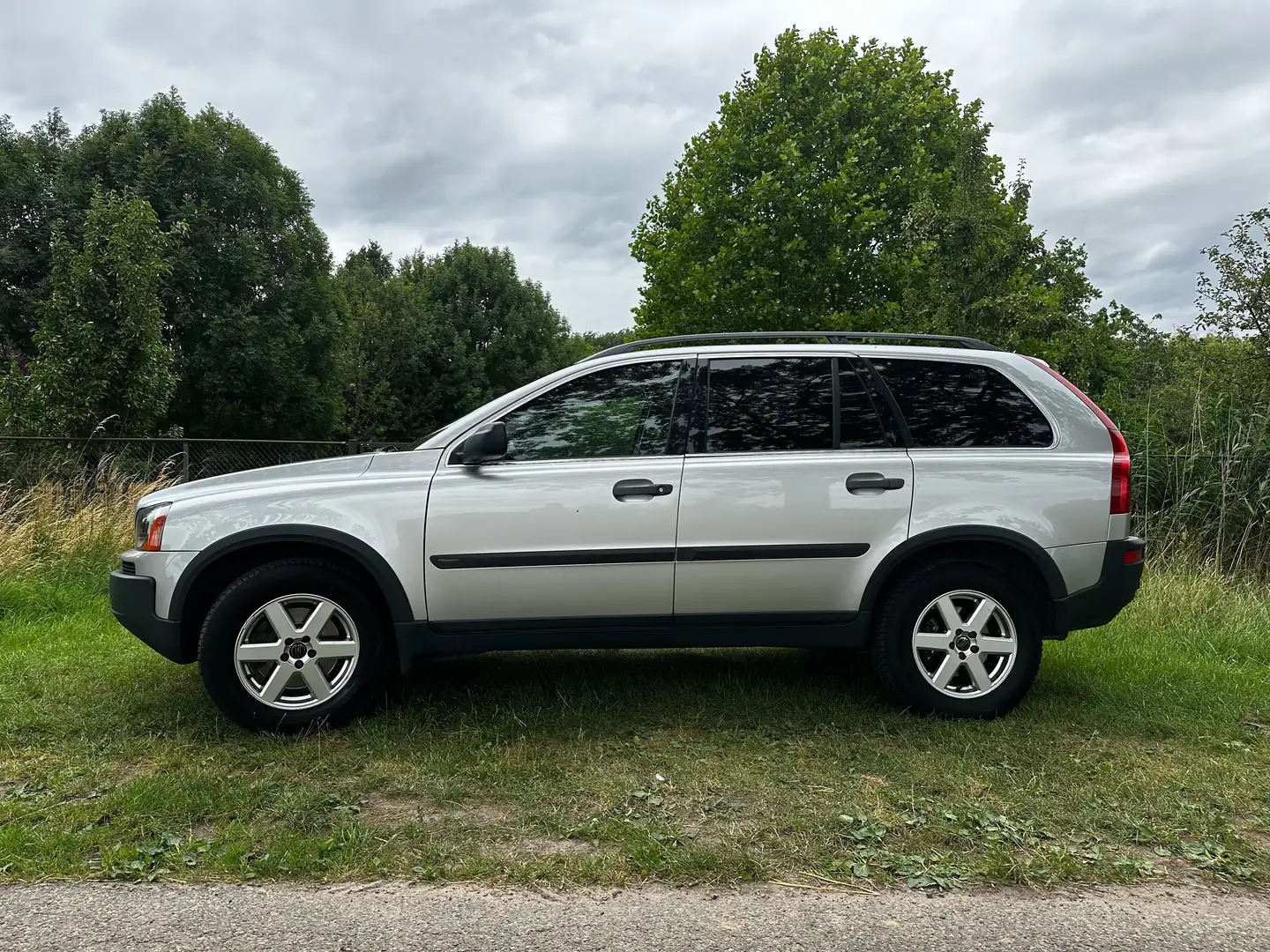 Volvo XC90 XC90 2.5 T Elite Argent - 2