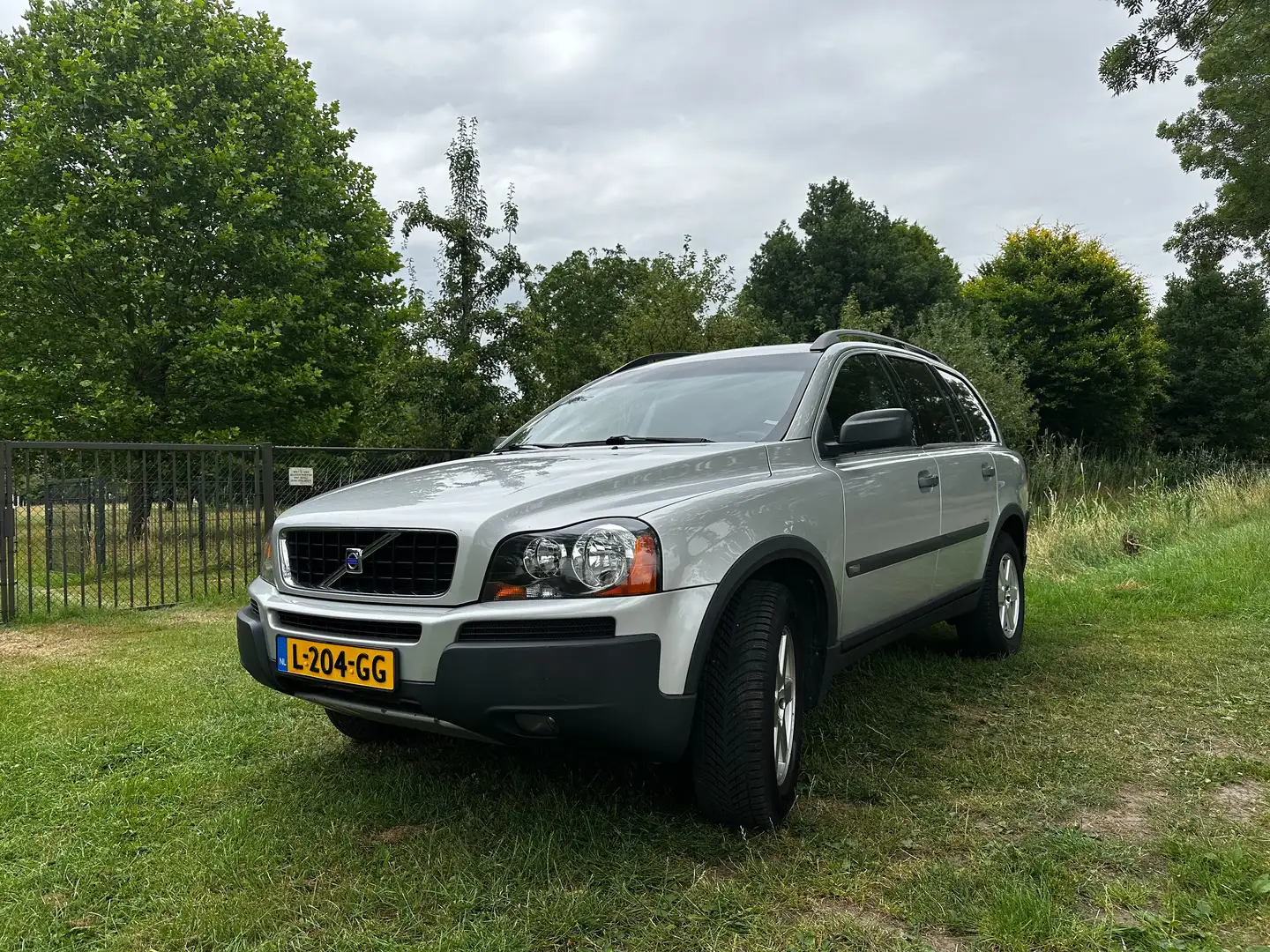 Volvo XC90 XC90 2.5 T Elite Argent - 1