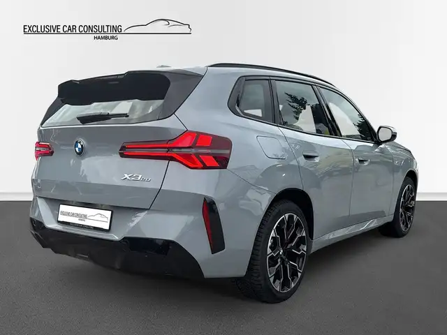BMW X3 view 6