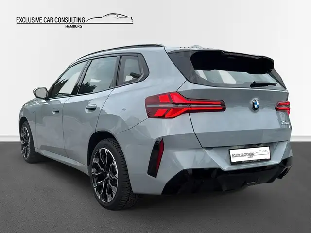BMW X3 view 4