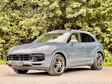Turbo Aut. *PANO*AHK*BOSE*SPUR*360*