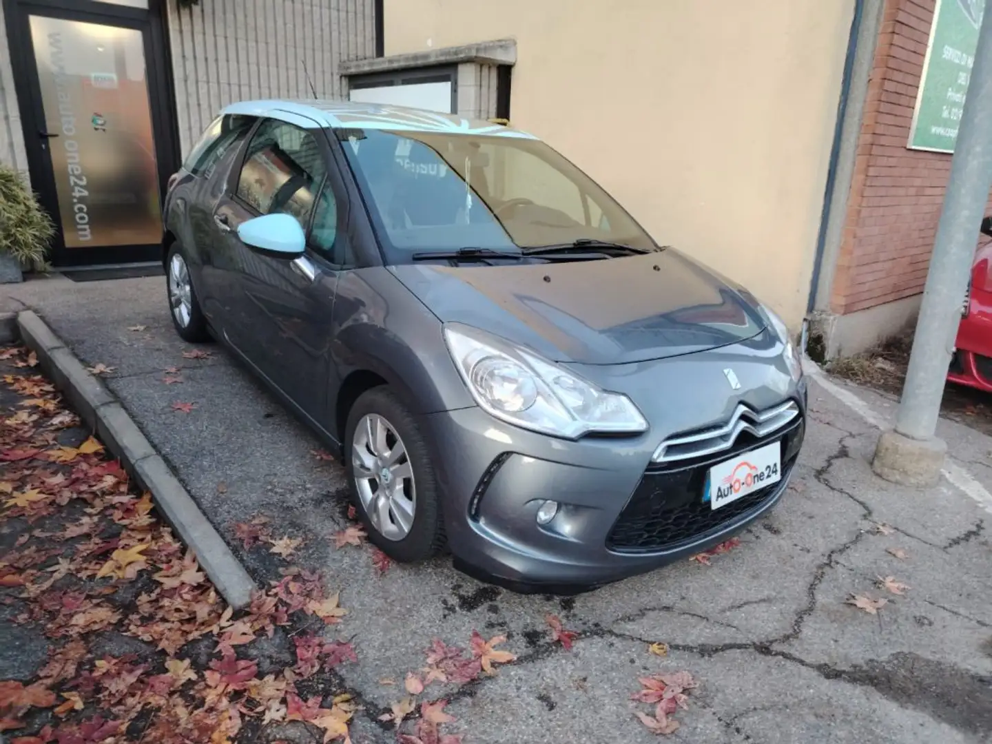 DS Automobiles DS 3 1.4 VTi 95 Chic NEOPATENTATI-FINANZIABILE Argento - 1