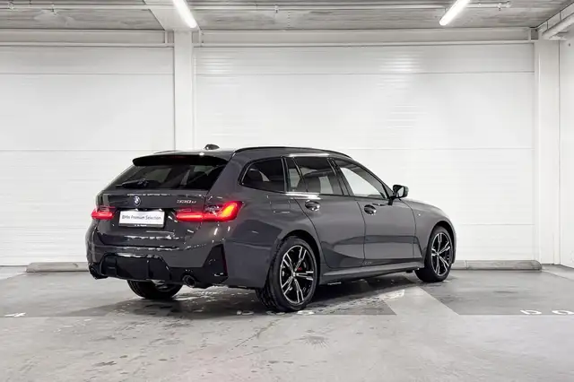 BMW 3 Series view 7