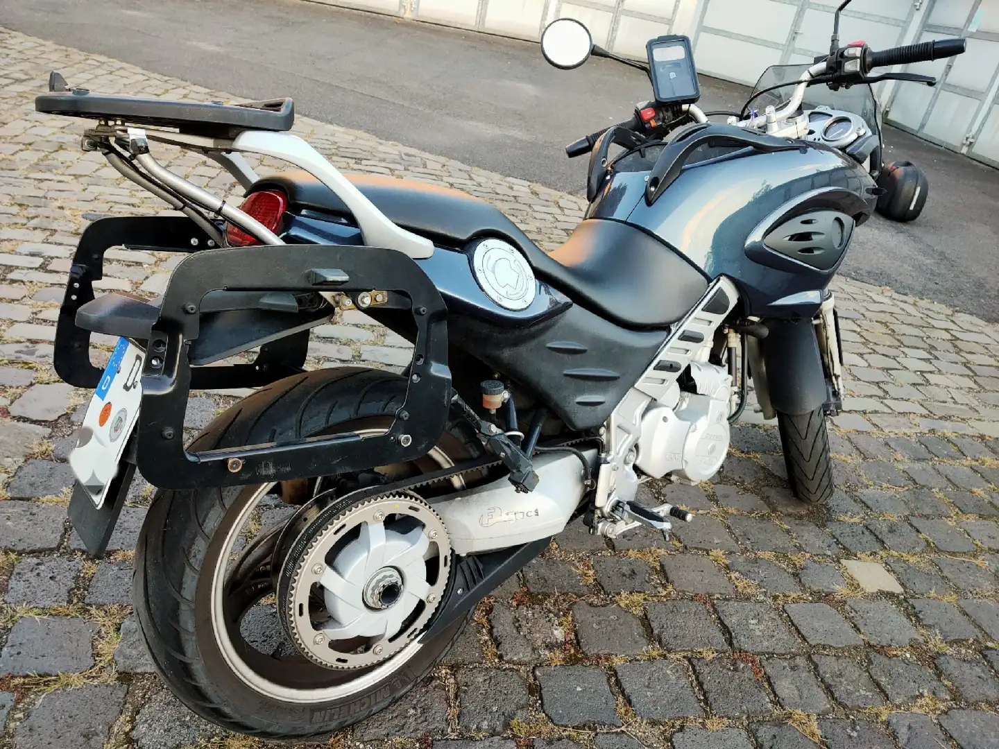 BMW F 650 CS mit Koffern + Topcase Bleu - 2