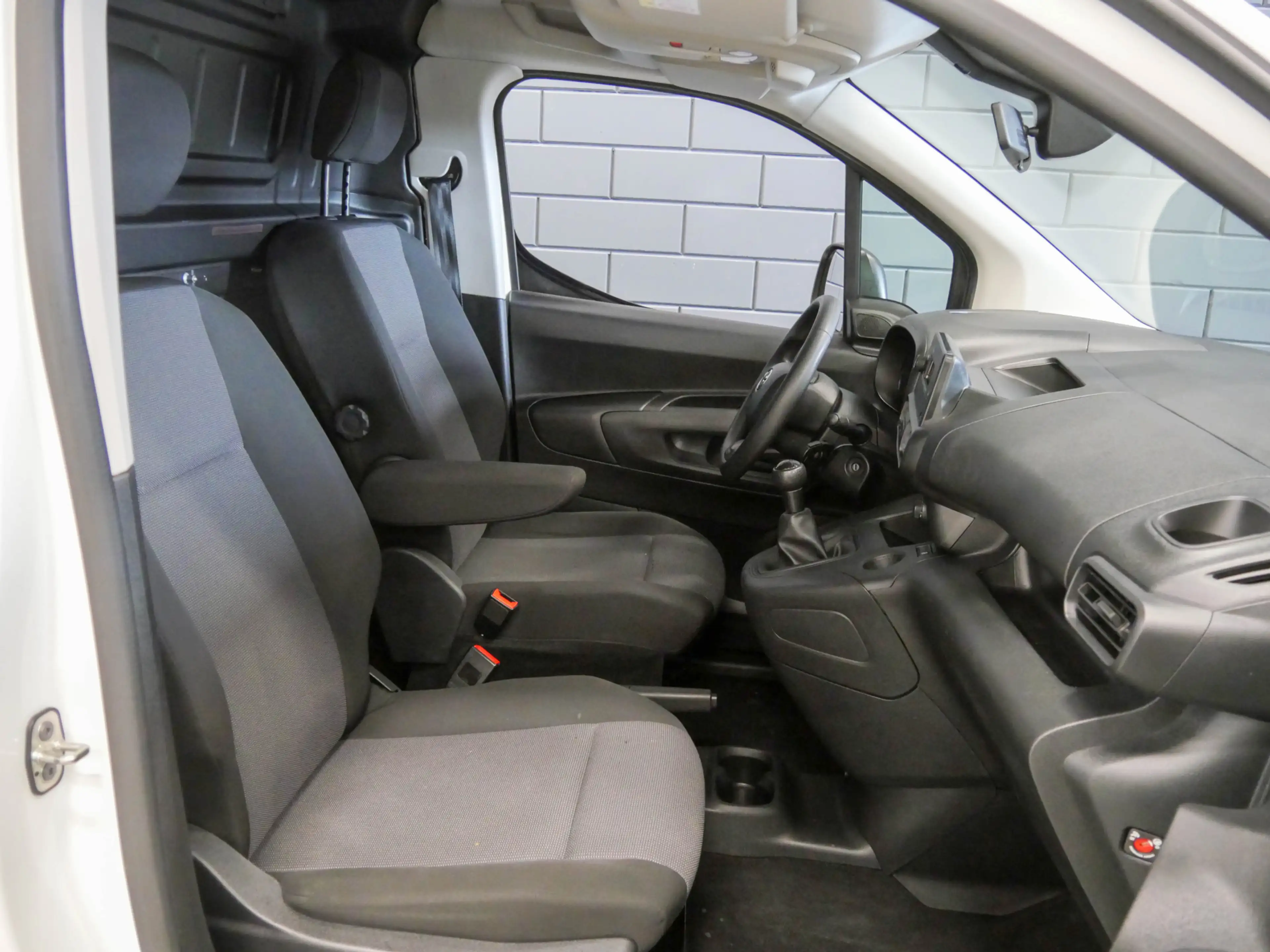 Toyota Proace City 1.5 D-4D Cool Comfort | CRUISE CONTROL | BLUETOOTH — photo 5