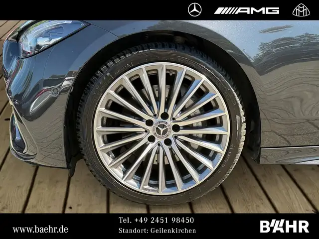 Mercedes-Benz C-Class view 6