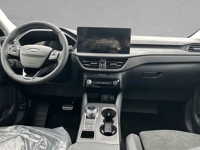 Ford Kuga view 4