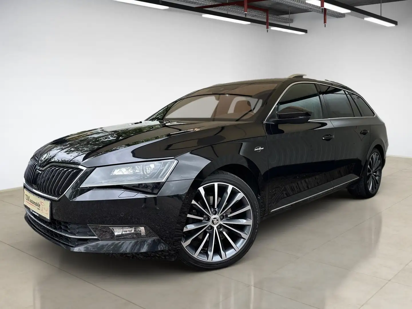 Skoda Superb 2.0 TDI L&K 4x4 VOLL! VC*ACC*AHK*CANTON* Schwarz - 1