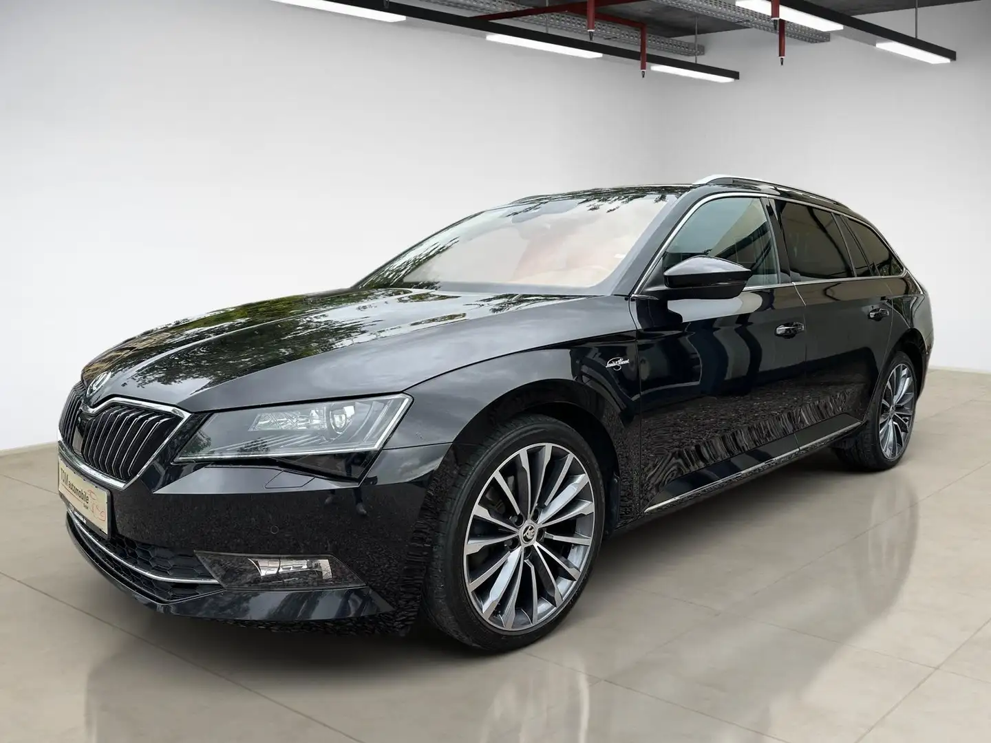 Skoda Superb 2.0 TDI L&K 4x4 VOLL! VC*ACC*AHK*CANTON* Schwarz - 2