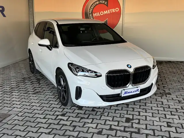 BMW 2 Series view 14