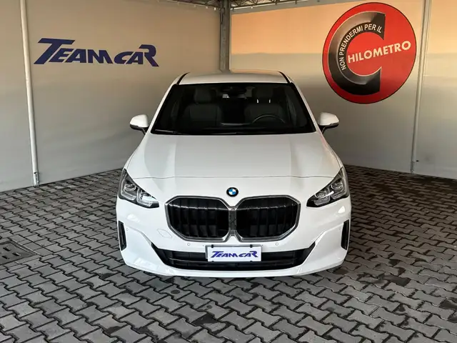 BMW 2 Series view 2