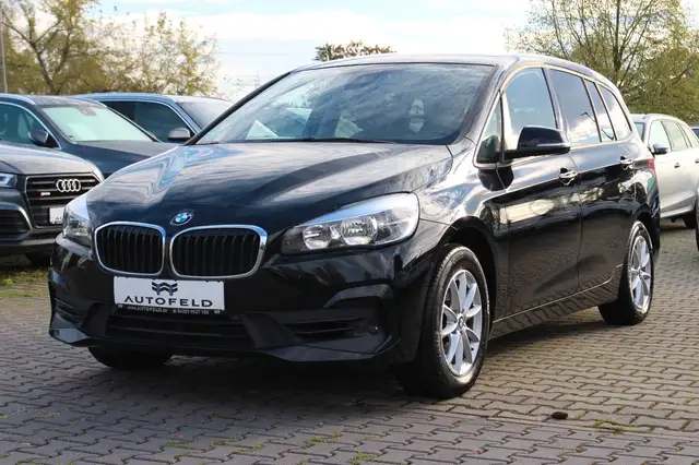Bmw 218 /1HD/VOLL SHEFT/NAVI/SHZ/PDC/BT