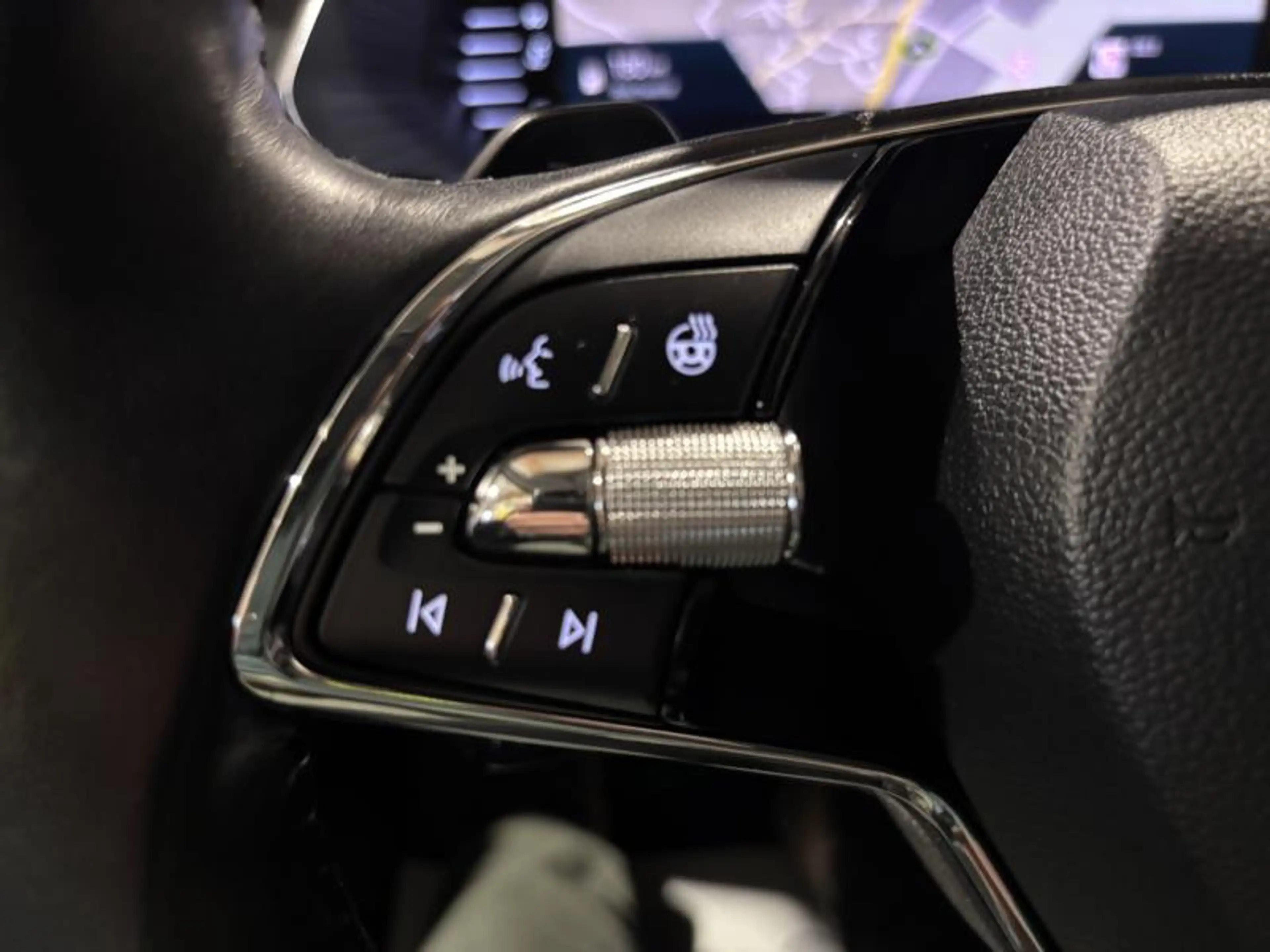 Skoda Octavia 2,0DSG BLACK EDITION VIRTUAL COCKPIT ANHÄNGEKUPPLUNG LENKRADHEIZUNG FRONTSCHEIBENHEIZUNG — photo 13