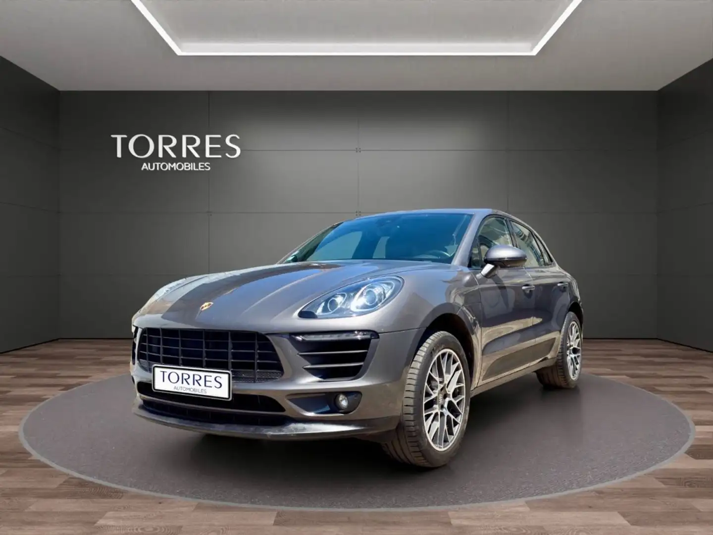 Porsche Macan 2.0 252 PDK deuxième main Grau - 2