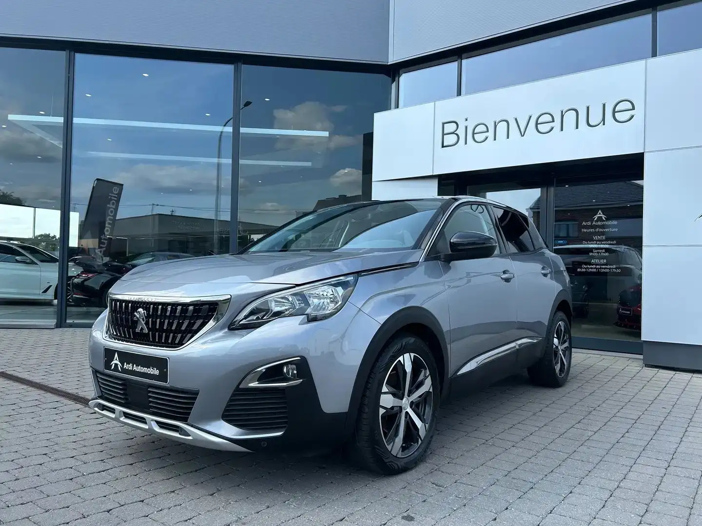 Peugeot 3008 1.6 BlueHDi *GARANTIE 12 MOIS*1er PROPRIETAIRE* Gris - 1
