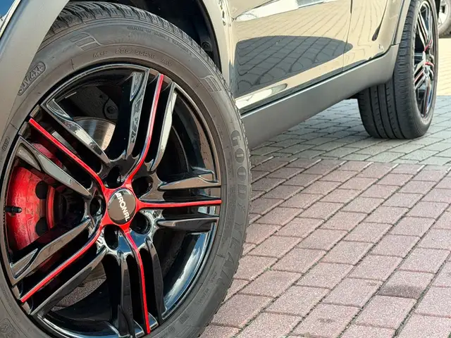 KGM Korando view 9