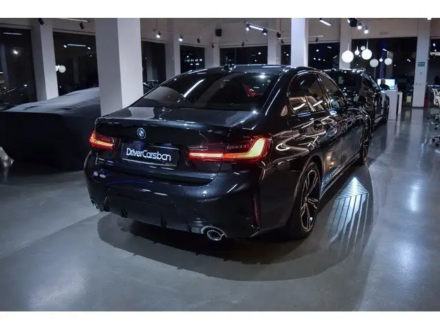 BMW 3 Series view 22