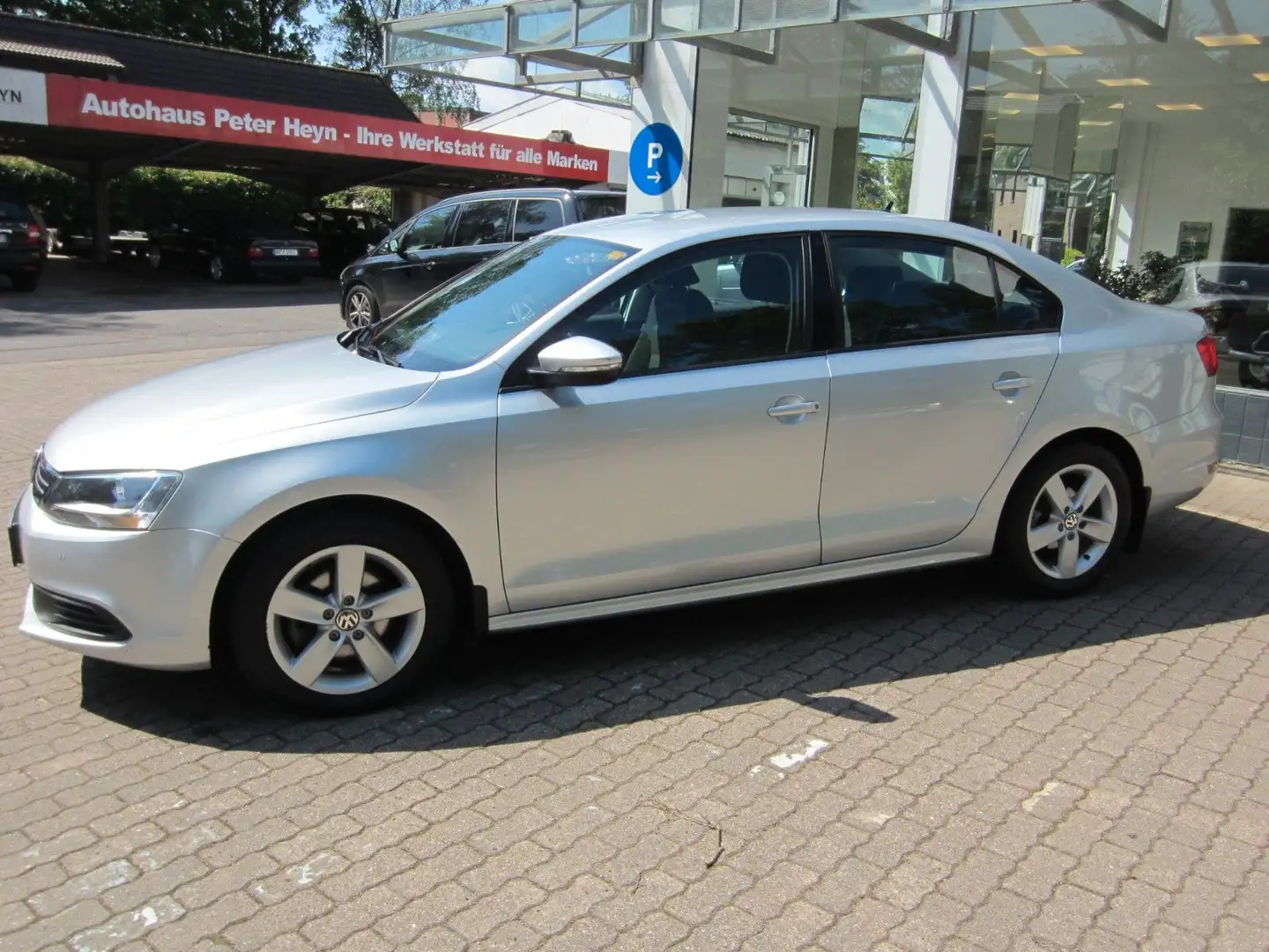 Volkswagen Jetta VI Comfortline Silver - 2
