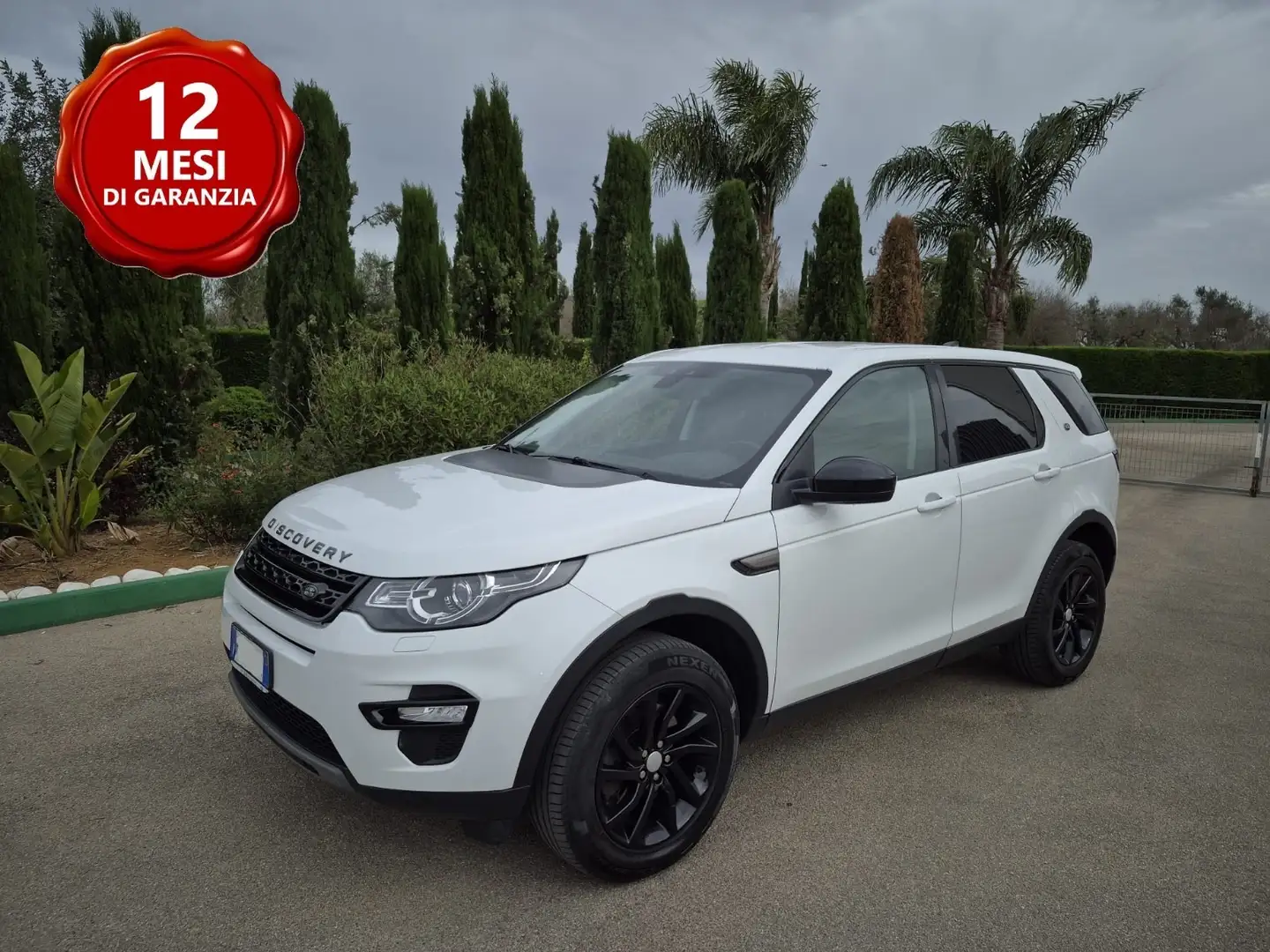 Land Rover Discovery Sport DISCOVERY SPORT 2.0 150 cv Blanc - 1