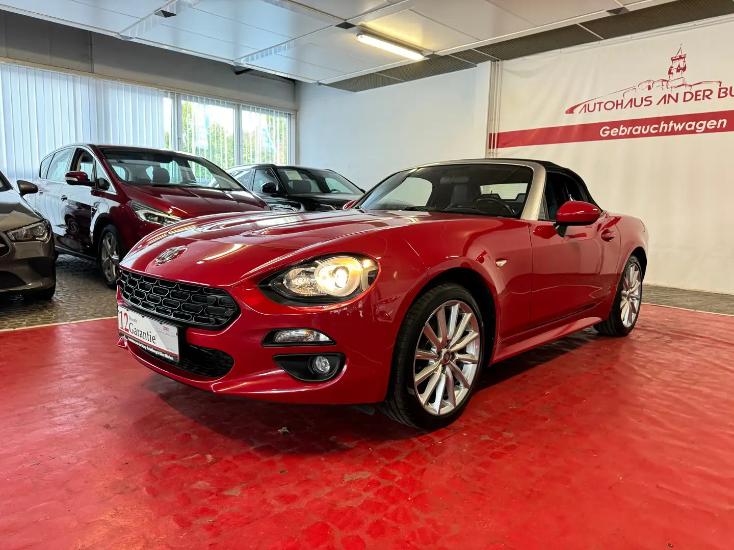 Fiat 124 Spider Lusso *Leder + SHZ + Navi Červená - 2