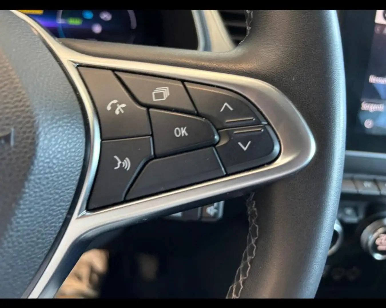 Renault Captur 1.6 plug-in hybrid Intens E-Tech 160cv auto my21 Bianco - 2
