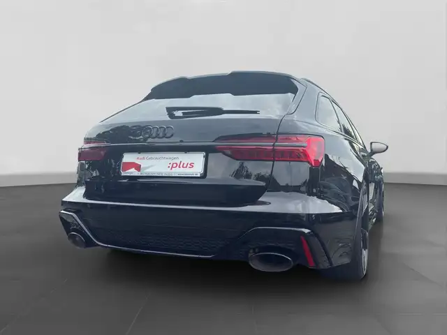 Audi RS6 view 3
