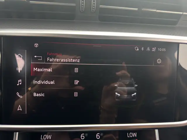 Audi RS6 view 15