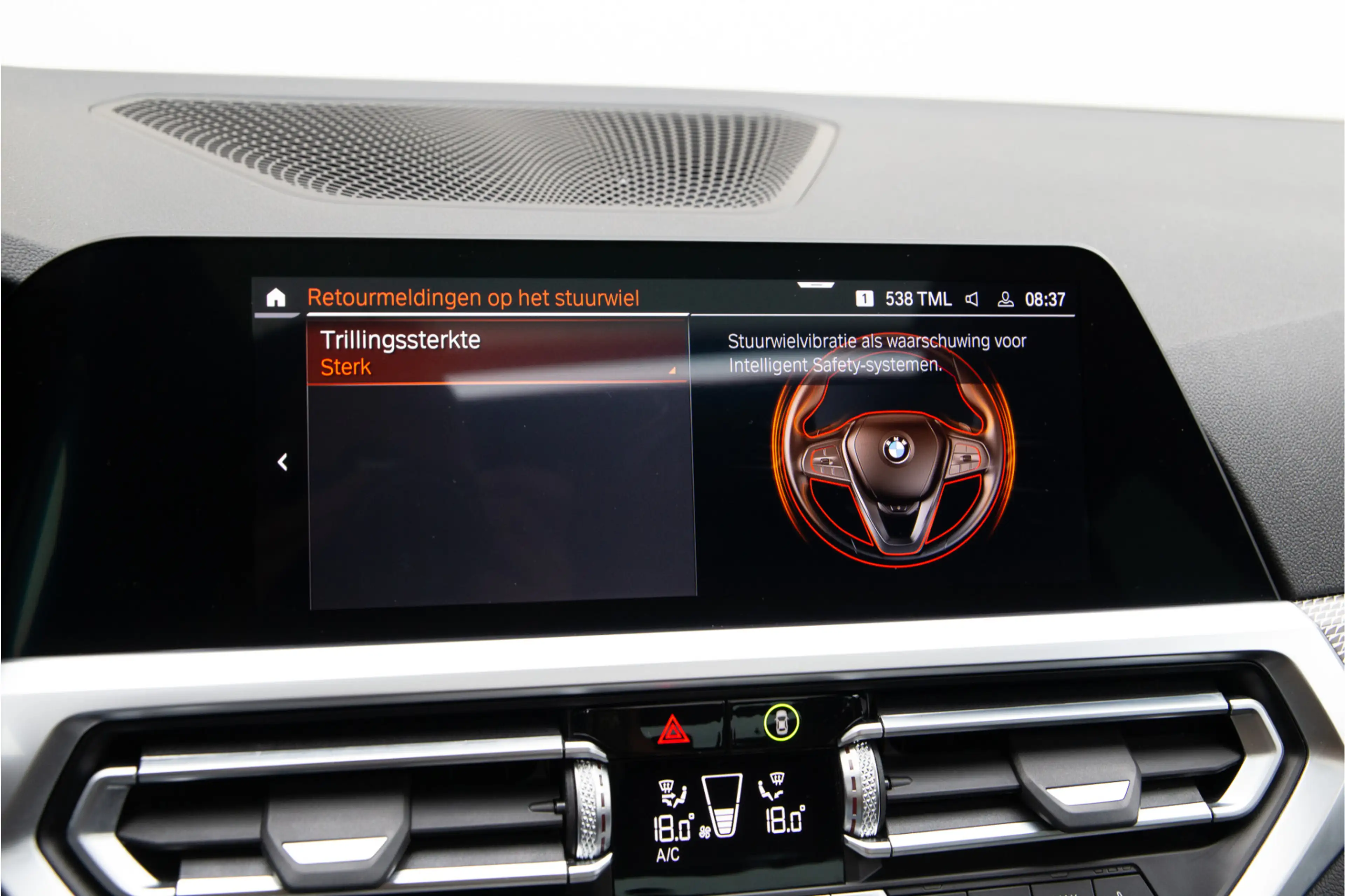BMW 320 3-serie 320i High Executive M-Sport, Leder, Schuif — photo 31