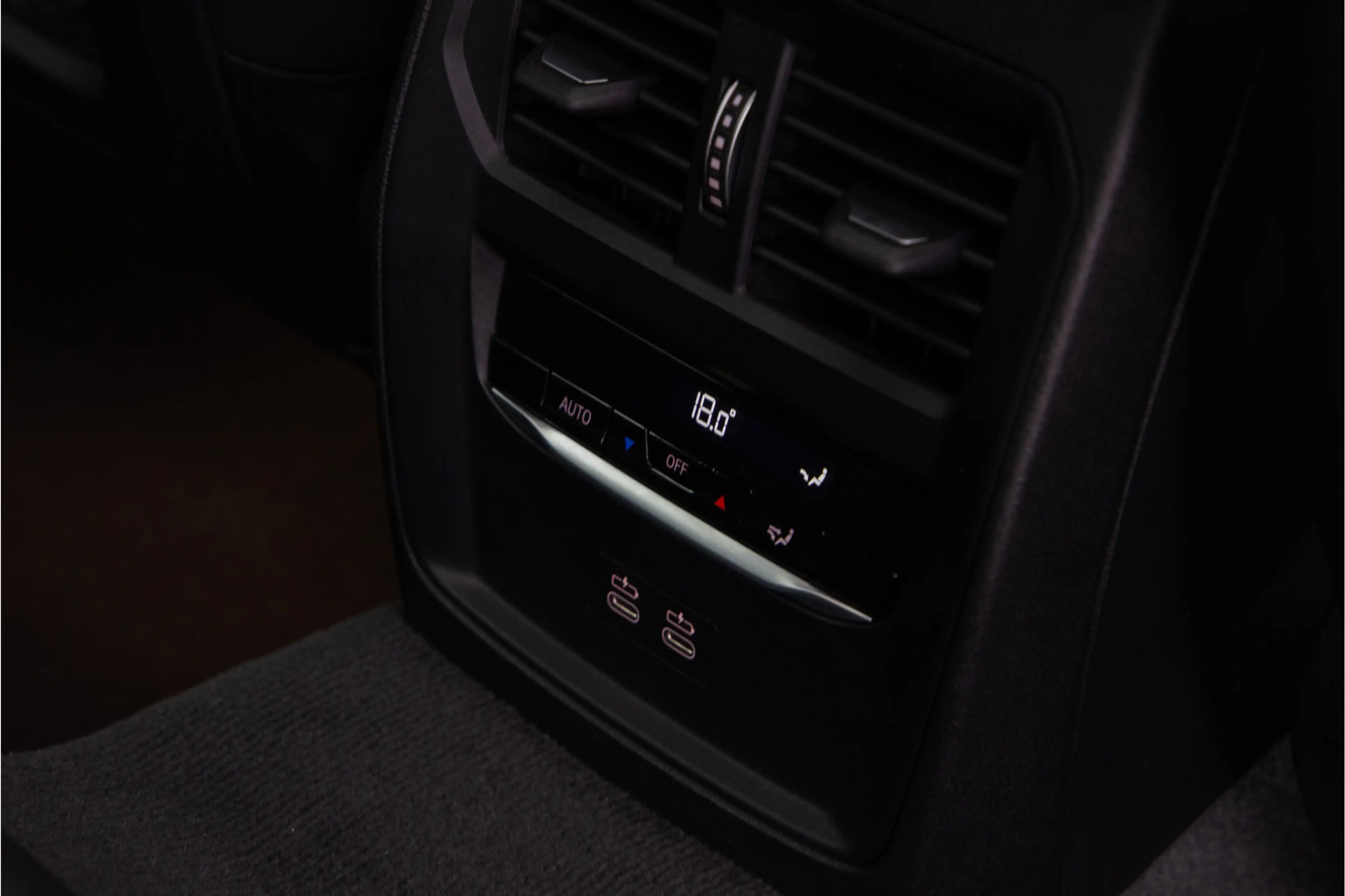 BMW 320 3-serie 320i High Executive M-Sport, Leder, Schuif — photo 32