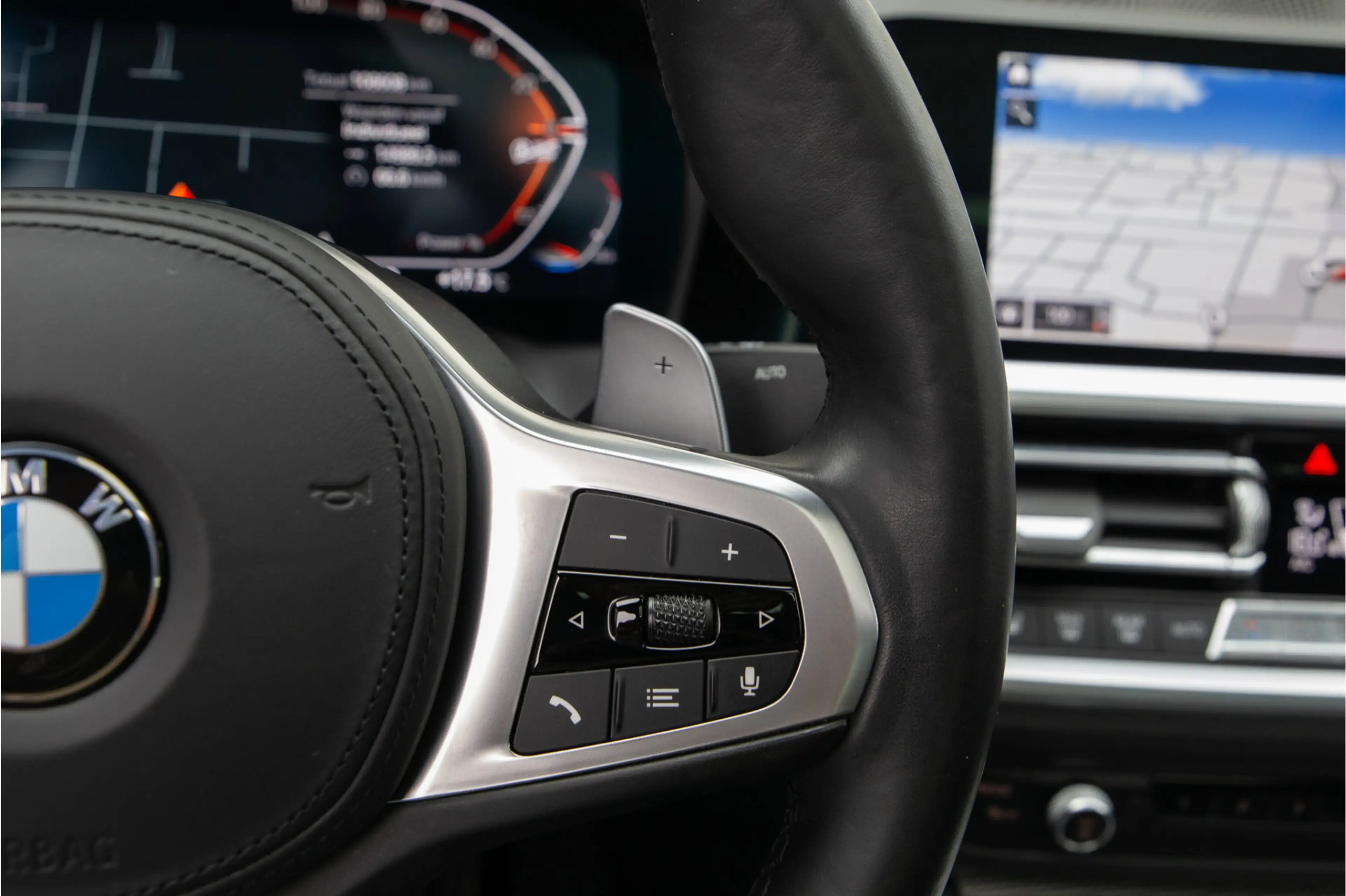 BMW 320 3-serie 320i High Executive M-Sport, Leder, Schuif — photo 38