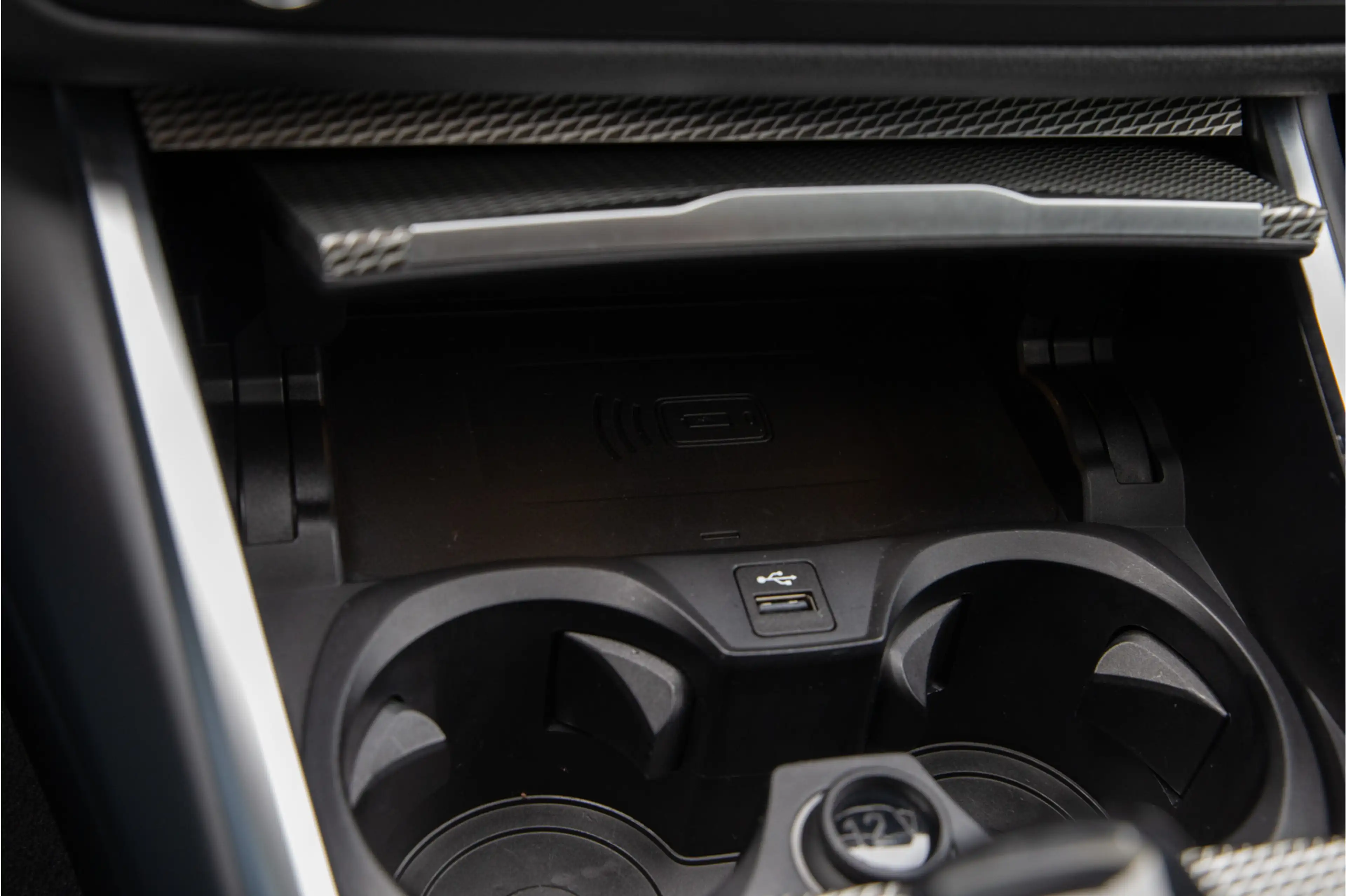 BMW 320 3-serie 320i High Executive M-Sport, Leder, Schuif — photo 34