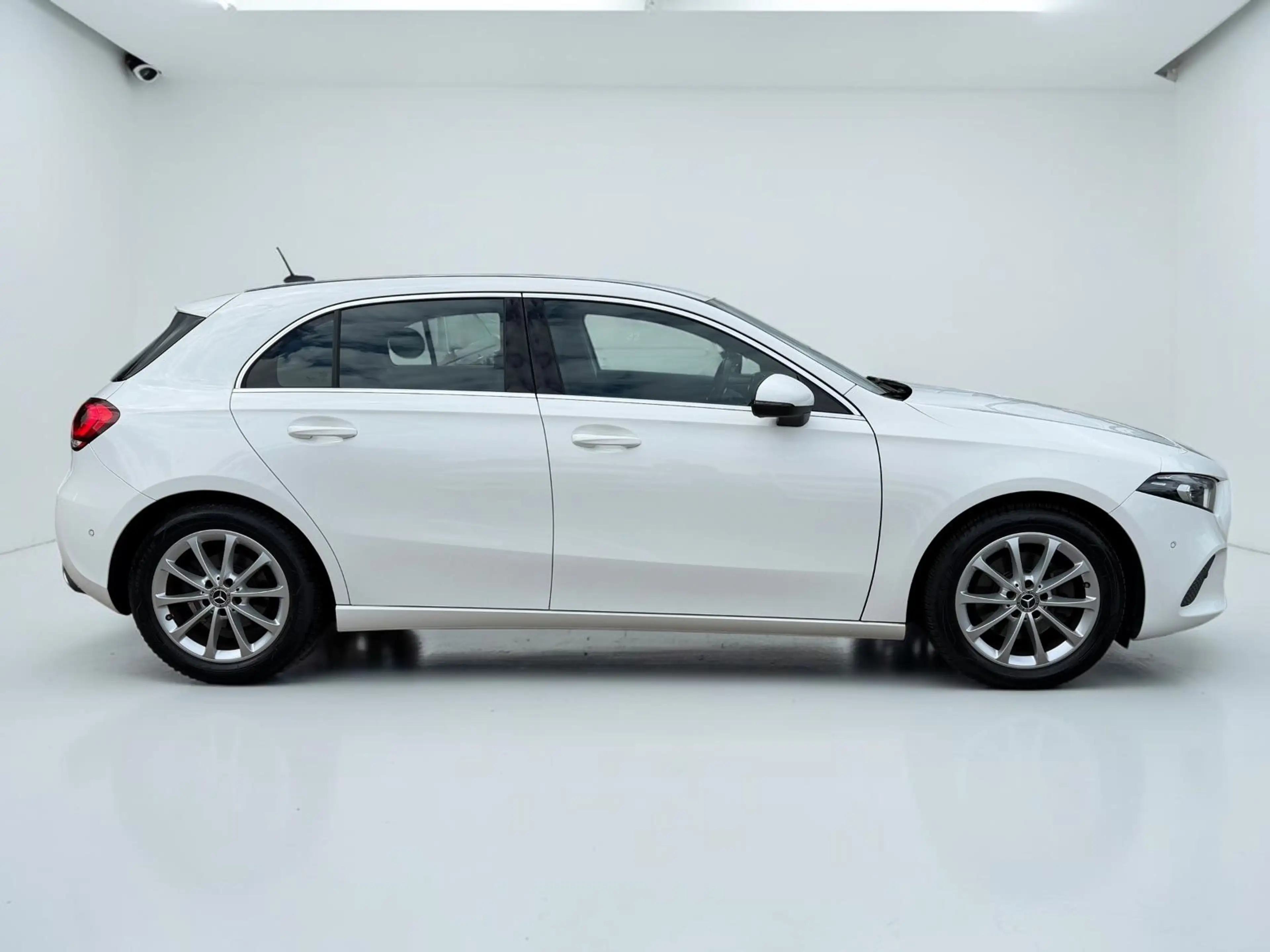 Mercedes-Benz A 200 *LED*KEYLESS*LEDER*TEMPO — photo 6