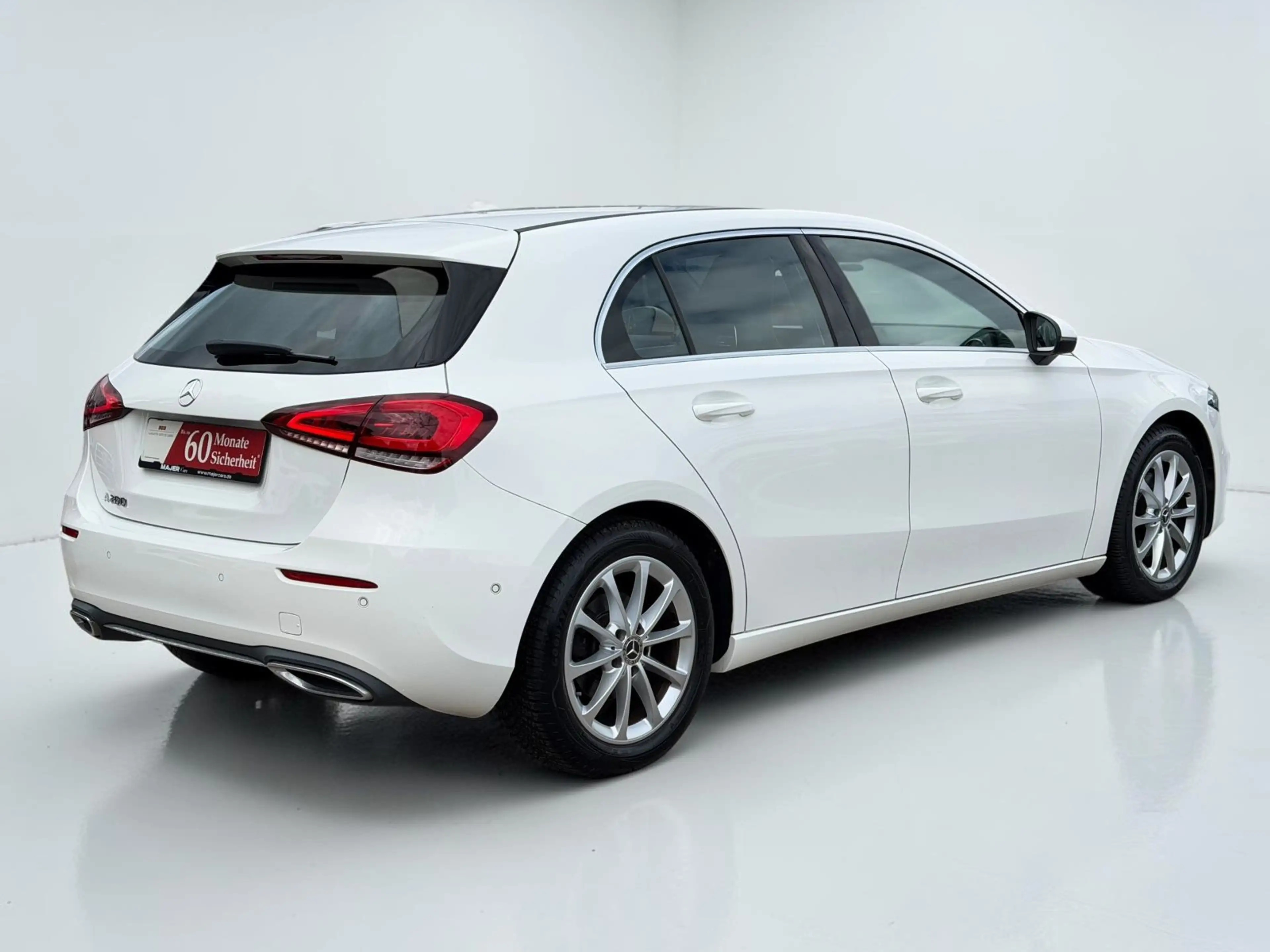 Mercedes-Benz A 200 *LED*KEYLESS*LEDER*TEMPO — photo 9